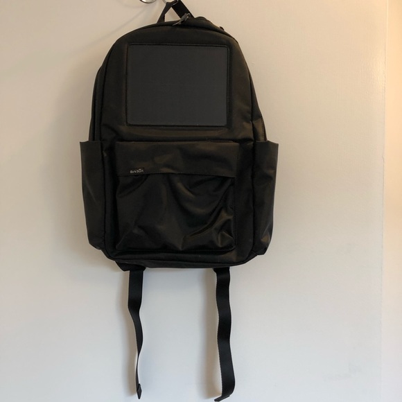 birksun backpack not charging